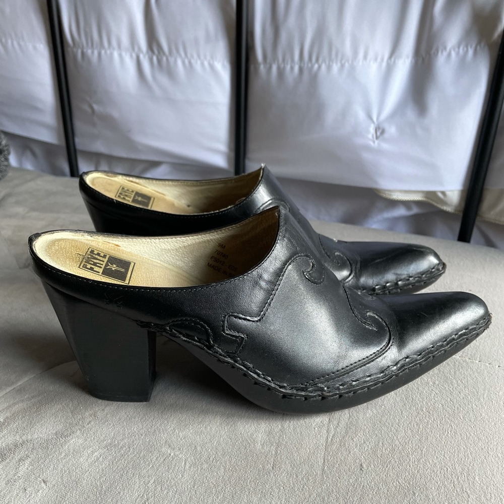 Frye cowboy boot slip on mules black size 9
